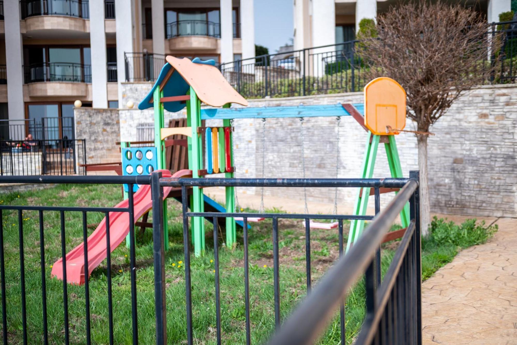 Queen'S Palace Balchik Apartment Luaran gambar
